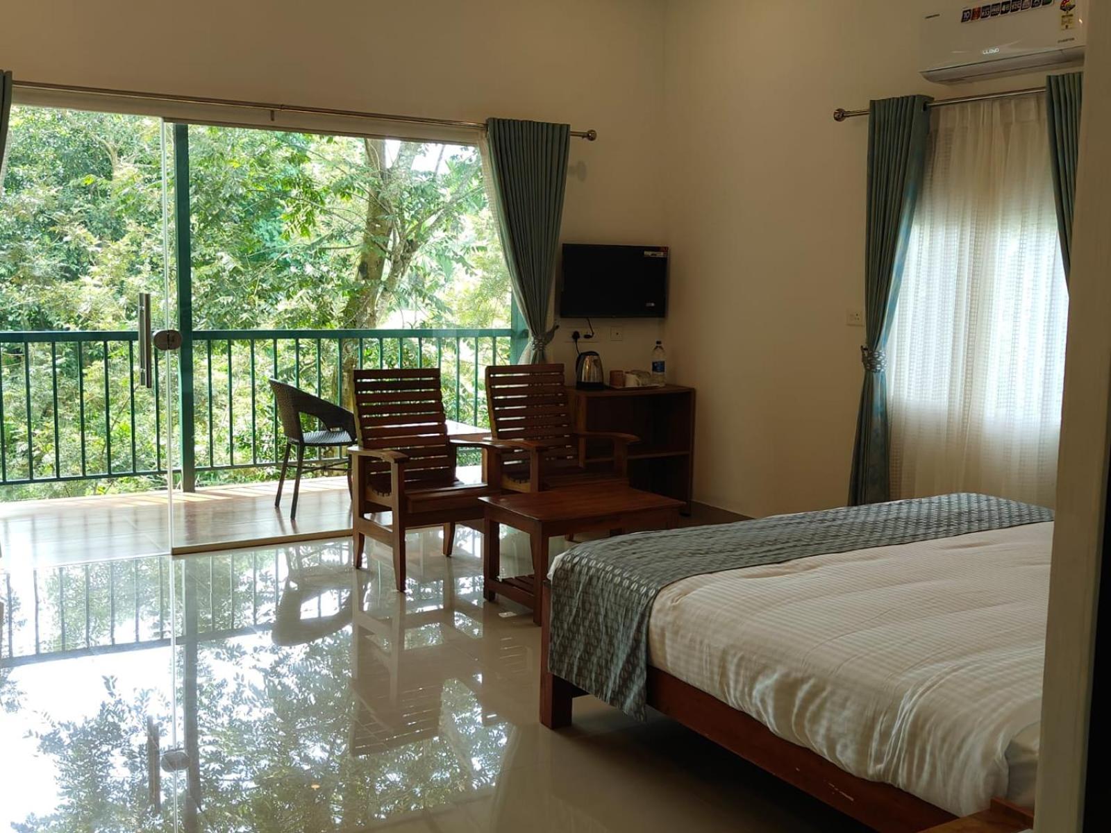Green Auro By Bob Hotels Wayanad Bagian luar foto