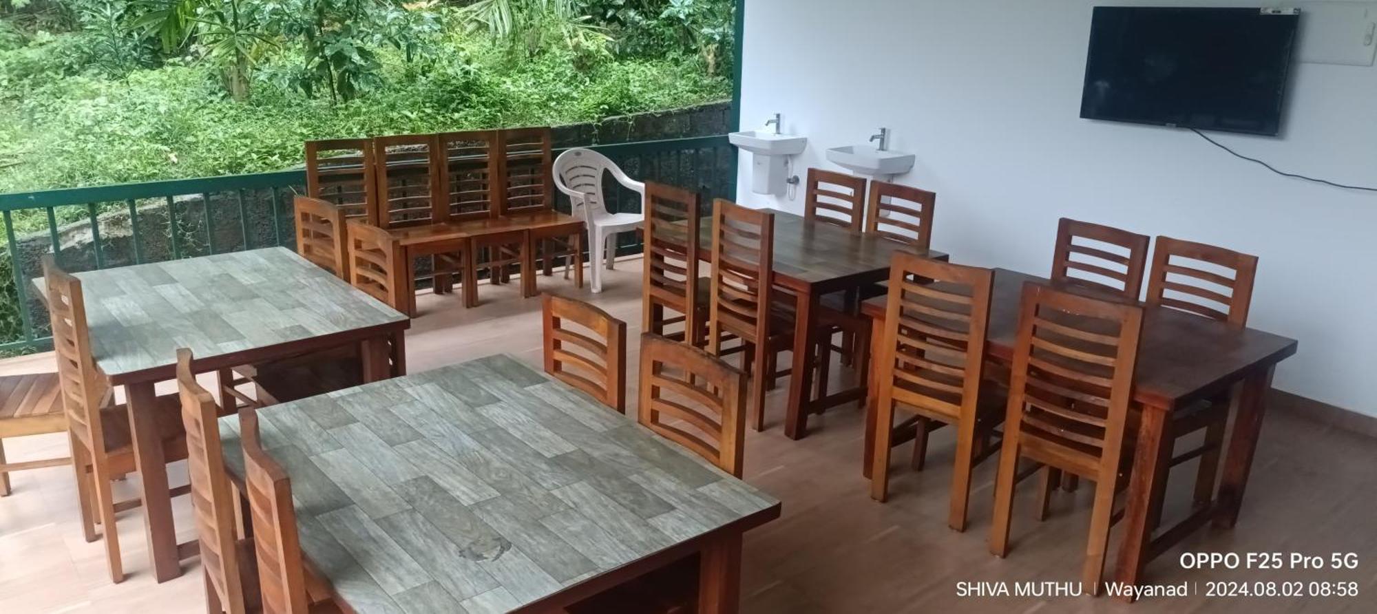 Green Auro By Bob Hotels Wayanad Bagian luar foto