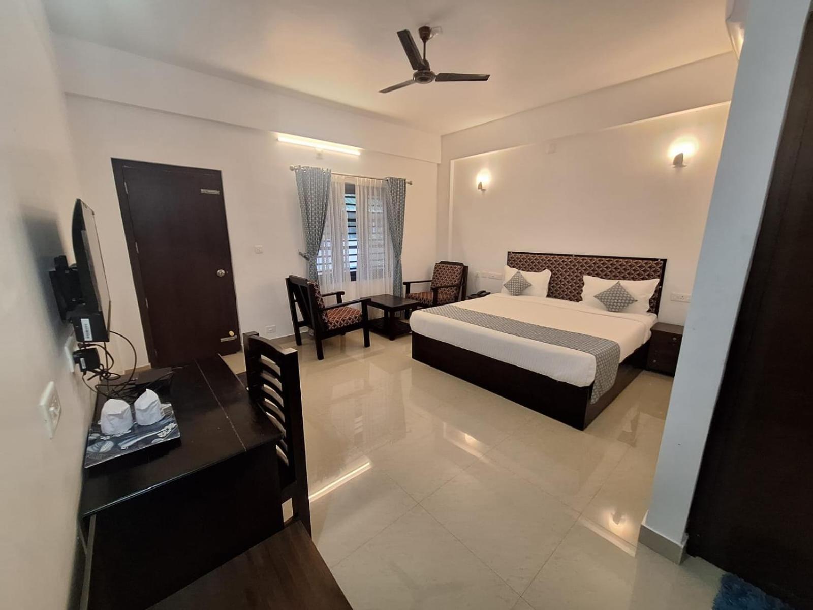 Green Auro By Bob Hotels Wayanad Bagian luar foto